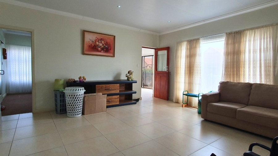 3 Bedroom Property for Sale in Dana Bay Western Cape
